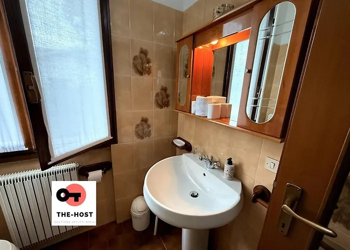 Villa Between Greenery And The Lake, A In Stresa